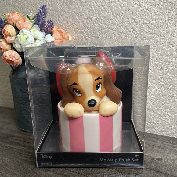 Disney Loungefly Lady And The Tramp Makeup Brush Set